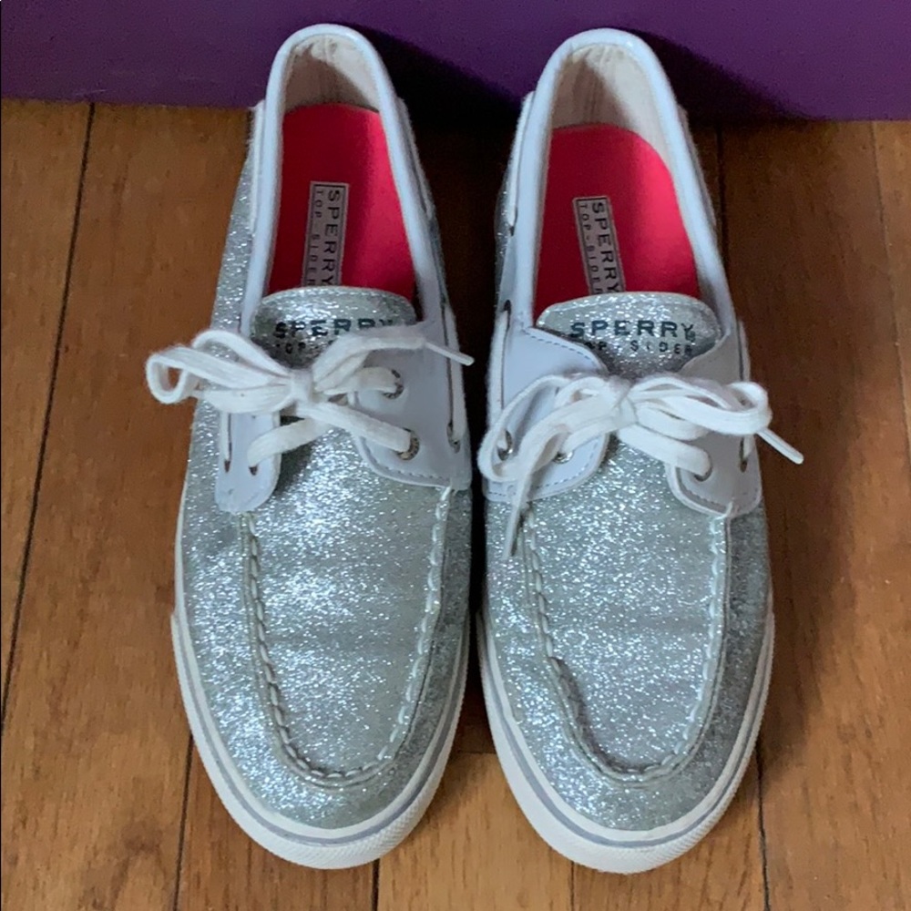 SPERRY- WHITE & SILVER GLITTER- WOMENS SIZE 7
